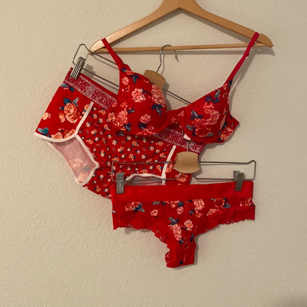 36a Victoria’s Secret Pink padded bra and two pairs of matching panties
